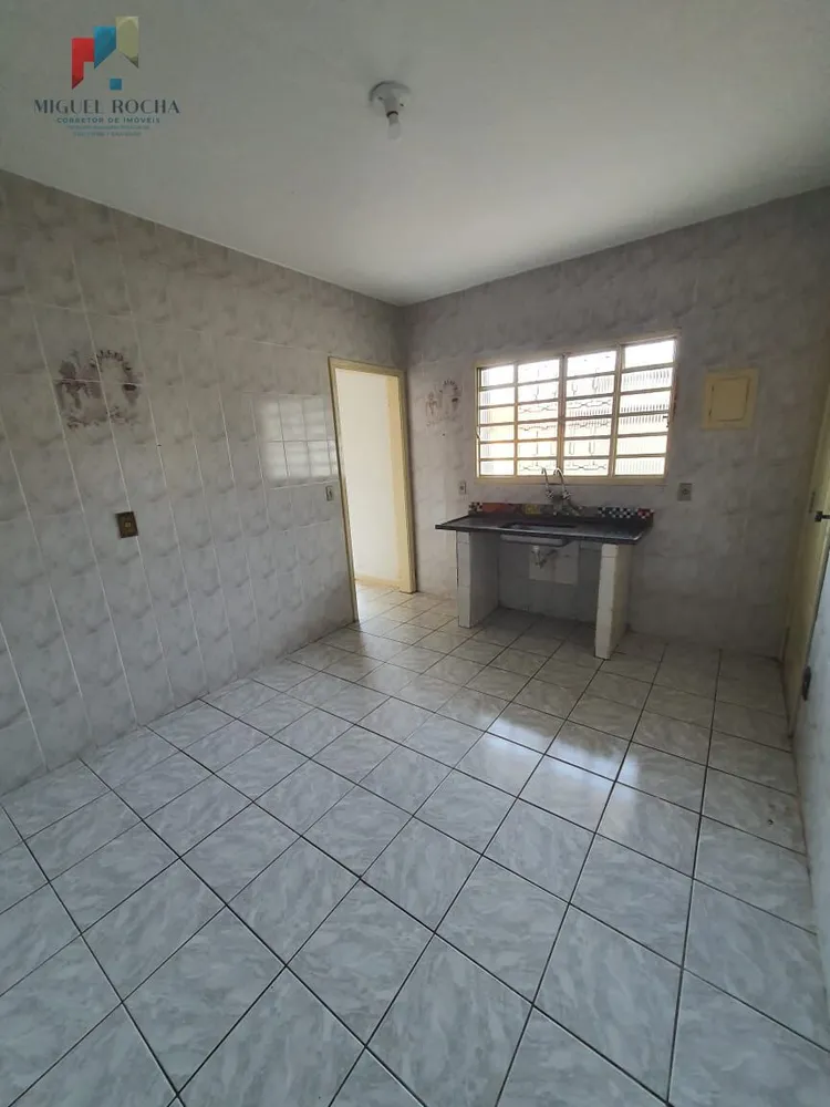 Casa, 4 quartos, 180 m² - Foto 3