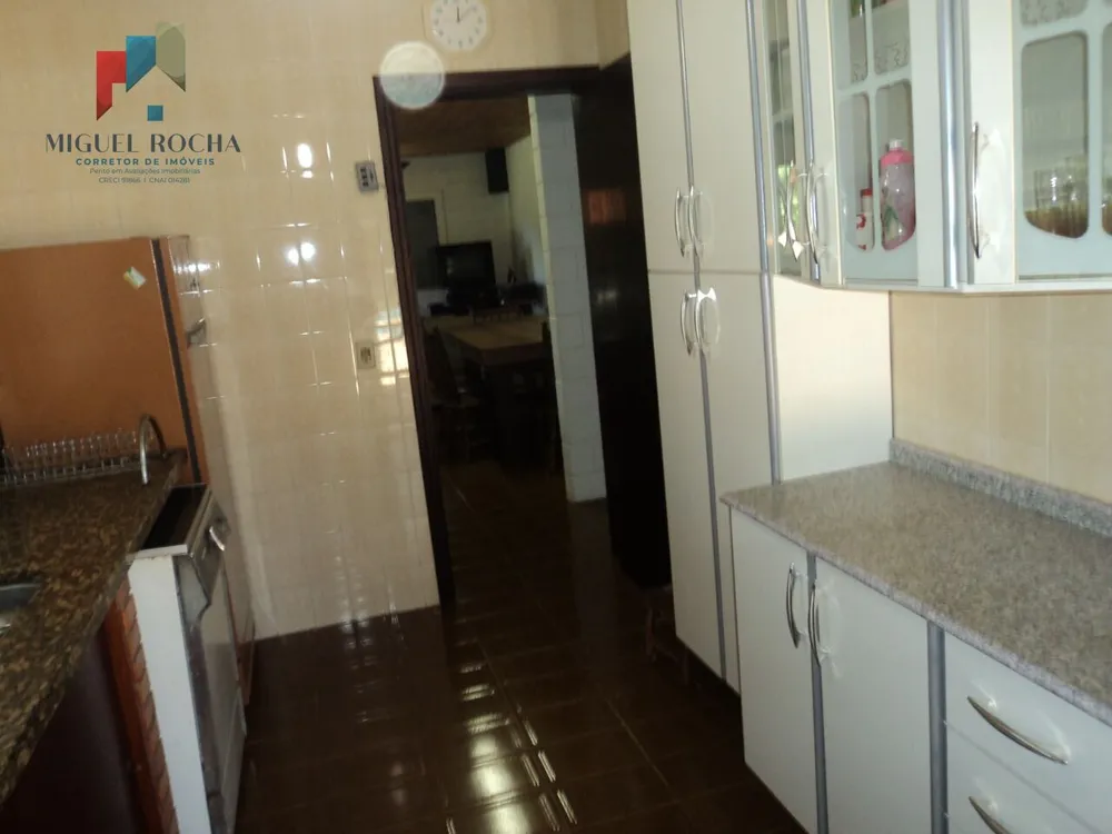 Chácara, 3 quartos, 2500 m² - Foto 11
