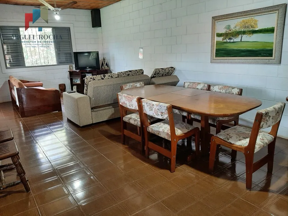 Chácara, 3 quartos, 2500 m² - Foto 9