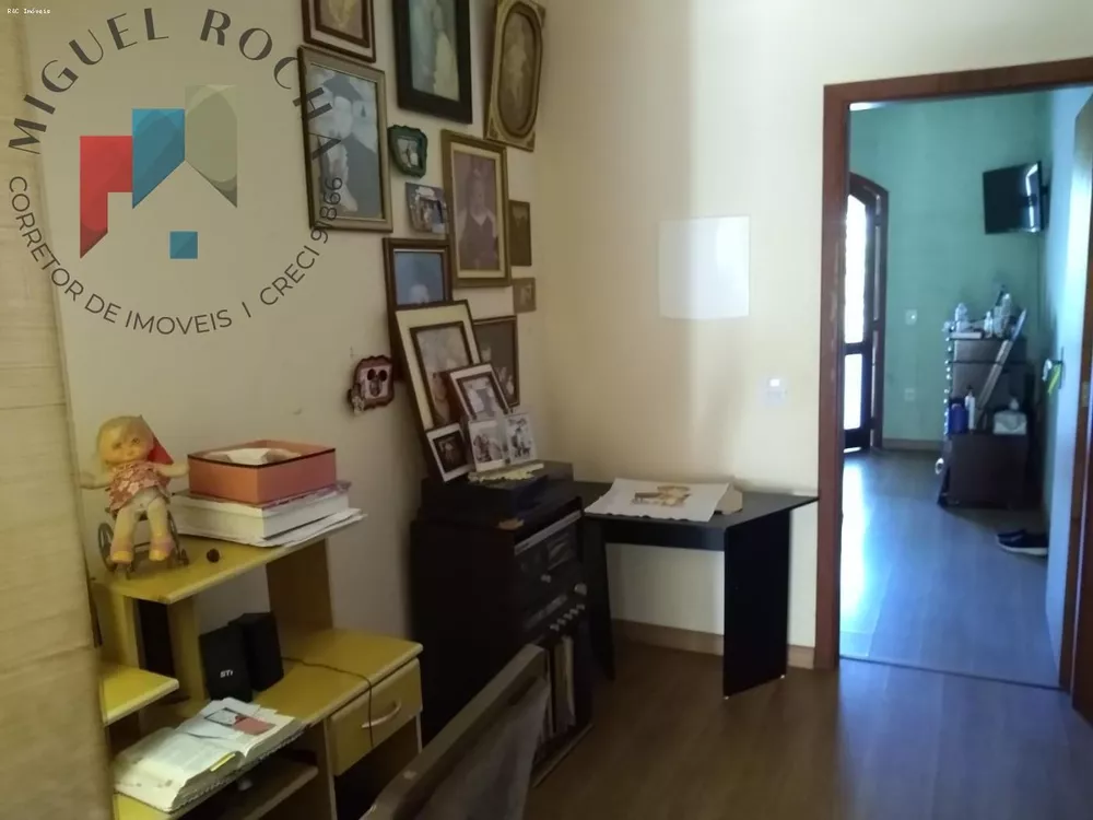 Sobrado, 3 quartos, 269 m² - Foto 2