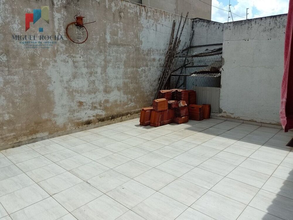 Casa, 3 quartos, 250 m² - Foto 3