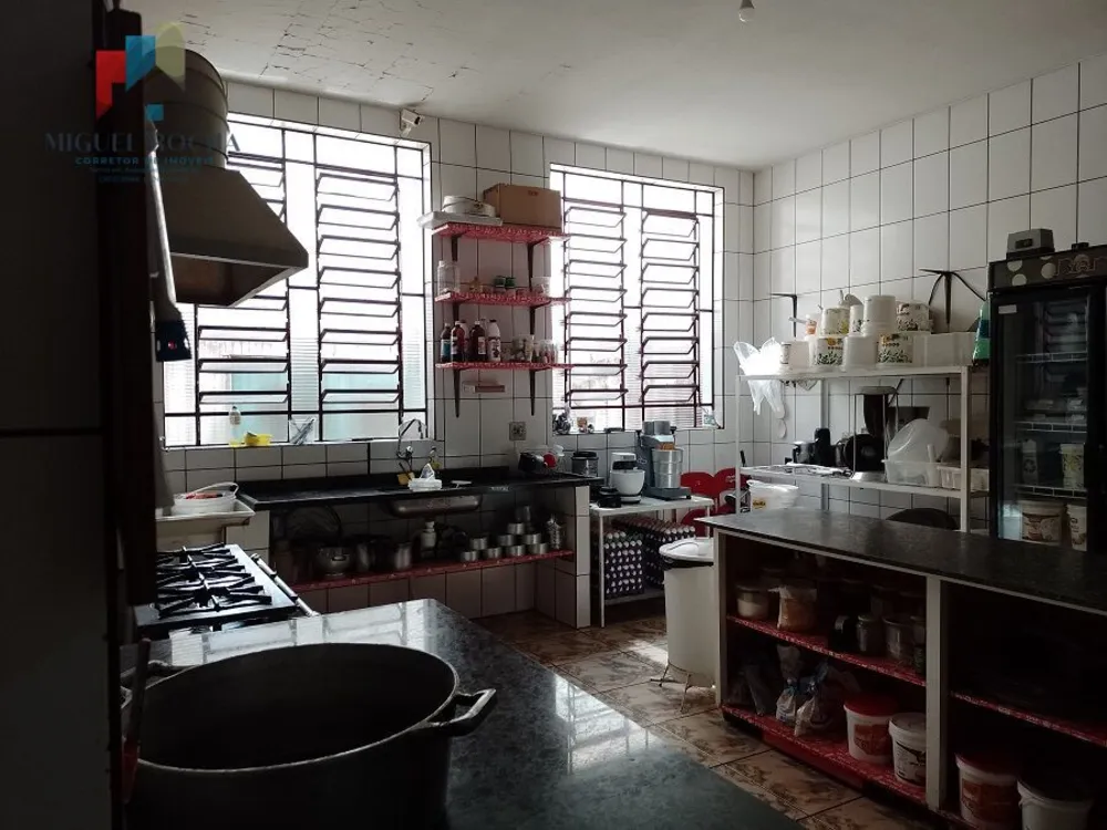 Casa, 3 quartos, 250 m² - Foto 12