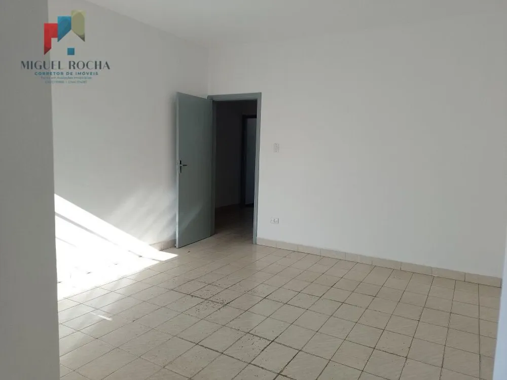 Casa, 3 quartos, 250 m² - Foto 4