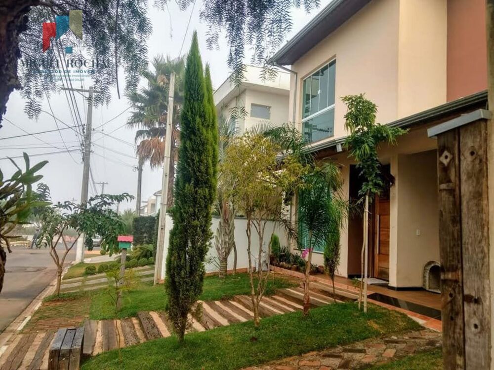 Casa, 4 quartos, 248 m² - Foto 3