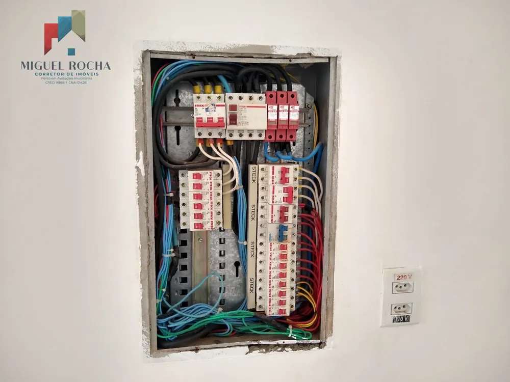 Sobrado, 3 quartos, 268 m² - Foto 1