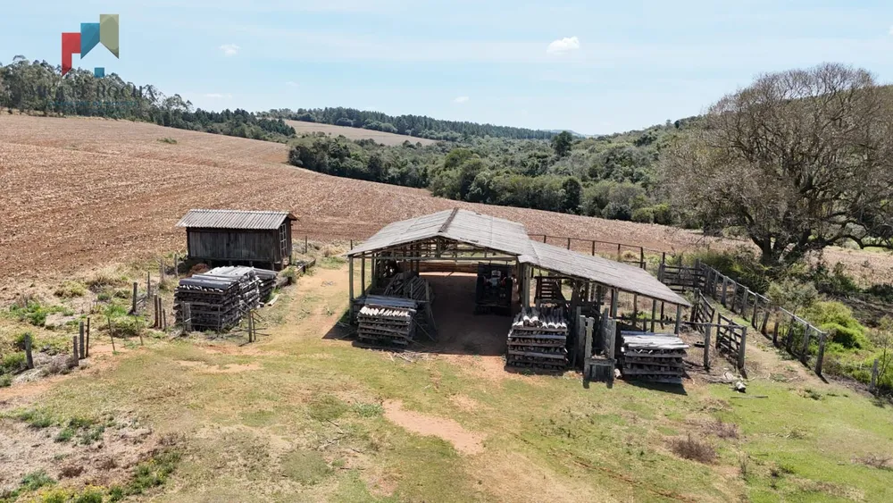 Fazenda, 2 quartos - Foto 12