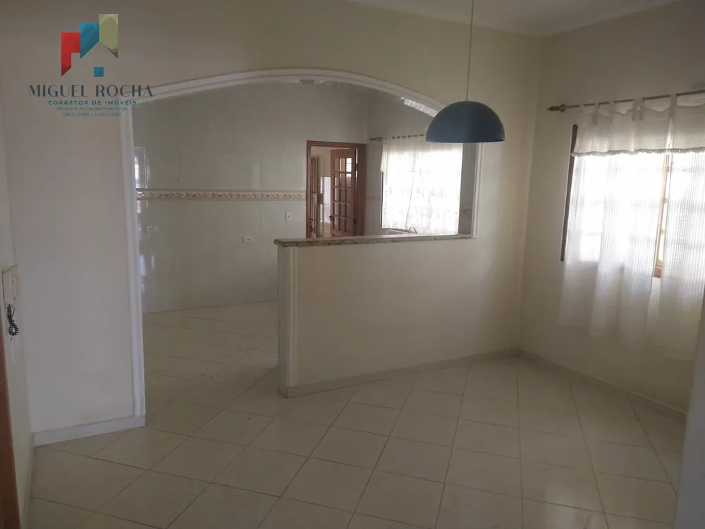 Casa, 3 quartos, 278 m² - Foto 2