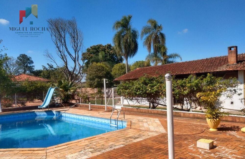 Fazenda à venda com 2 quartos, 1573000m² - Foto 1