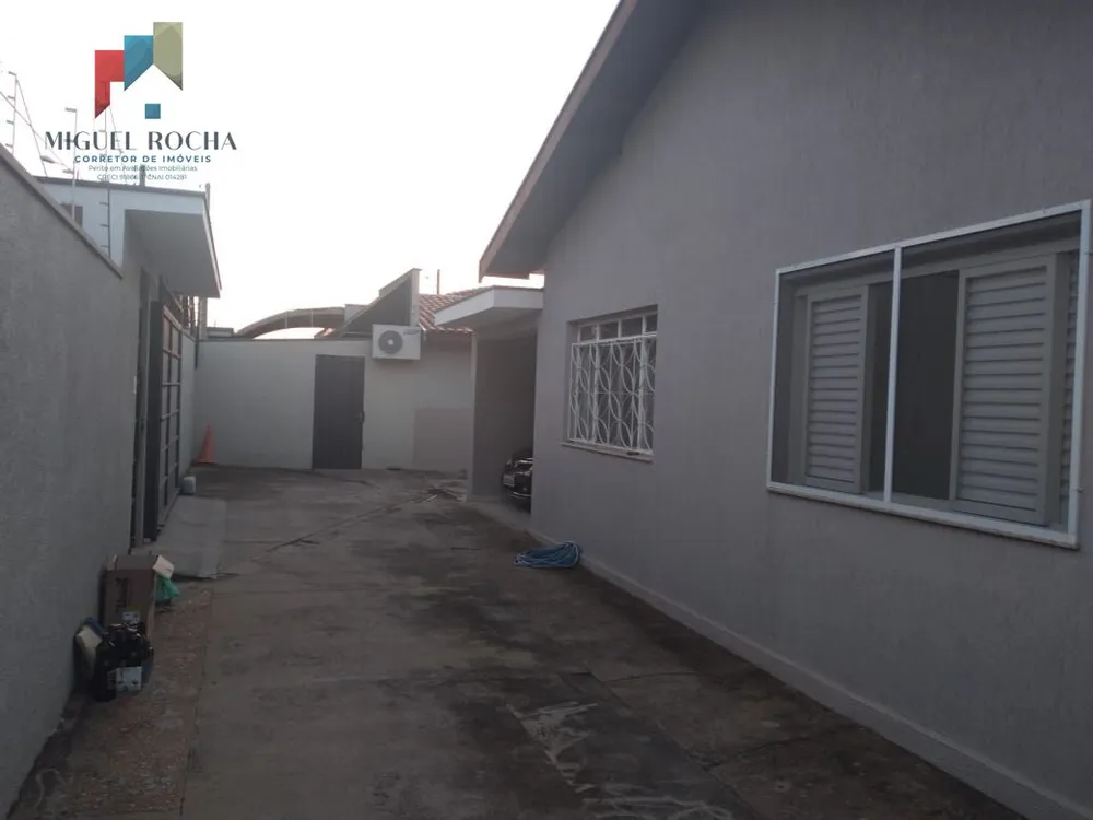 Casa, 3 quartos, 238 m² - Foto 2