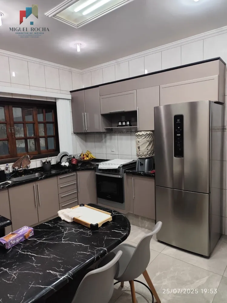 Casa, 2 quartos, 204 m² - Foto 5