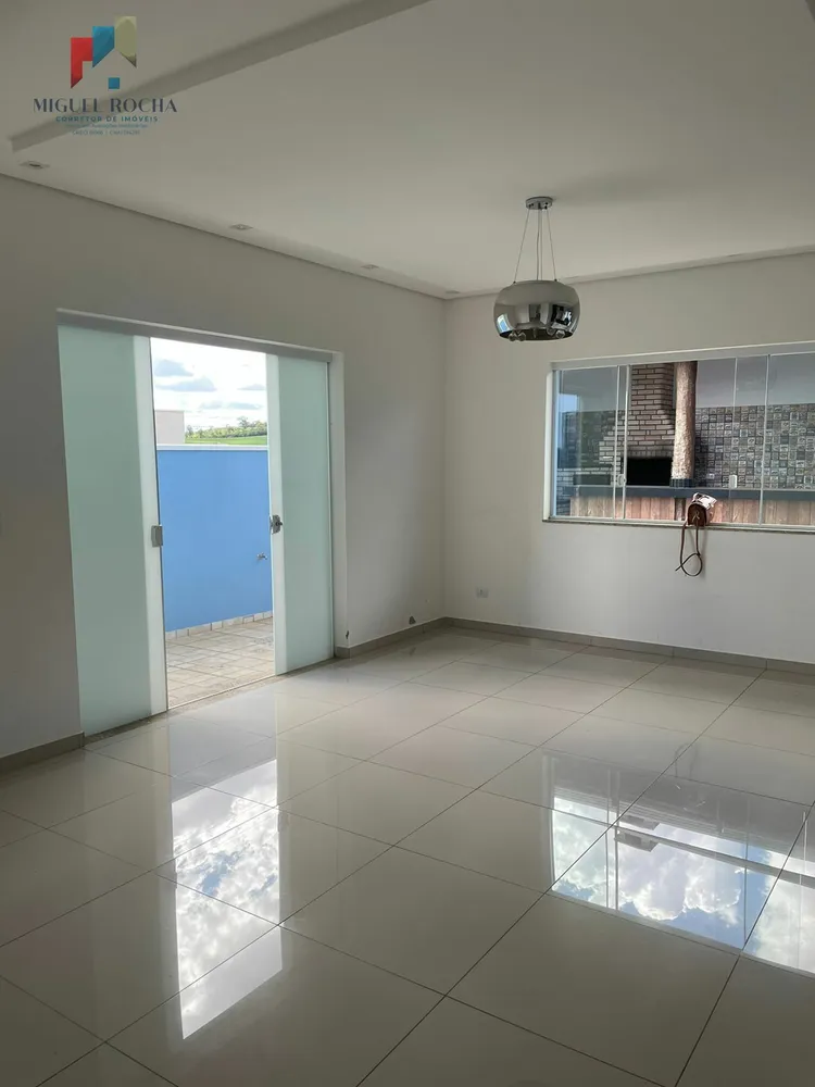 Casa, 3 quartos, 217 m² - Foto 4