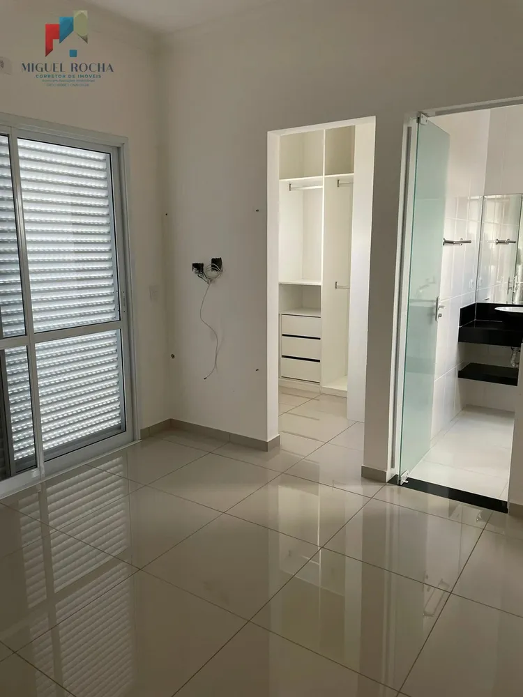 Casa, 3 quartos, 217 m² - Foto 13