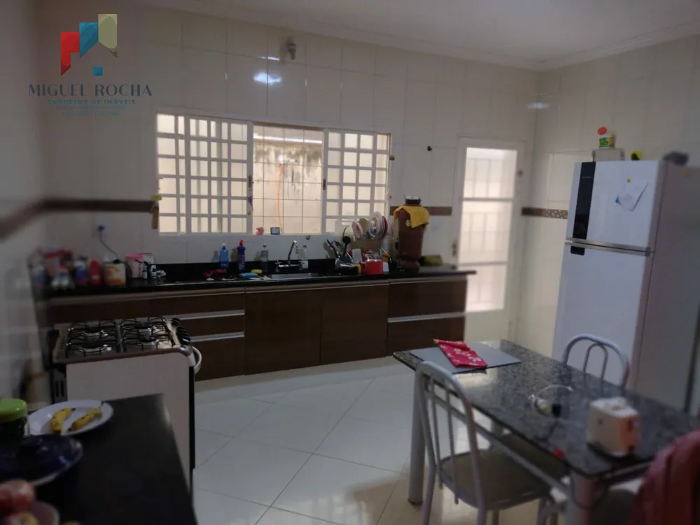 Sobrado, 4 quartos, 290 m² - Foto 4