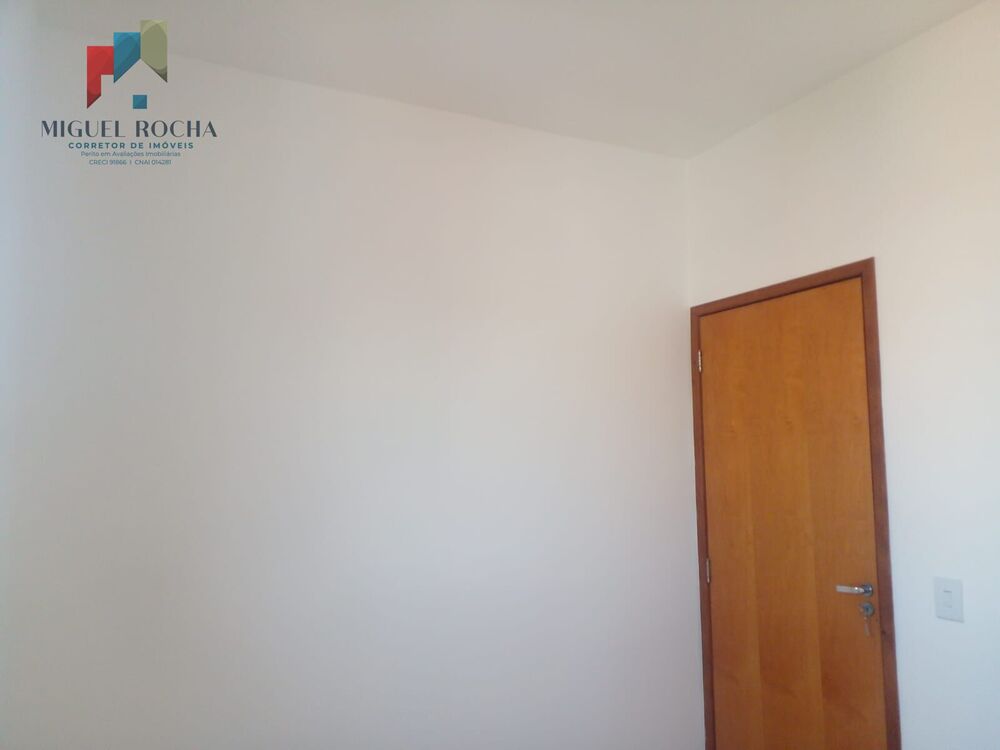 Apartamento à venda com 2 quartos, 44m² - Foto 4