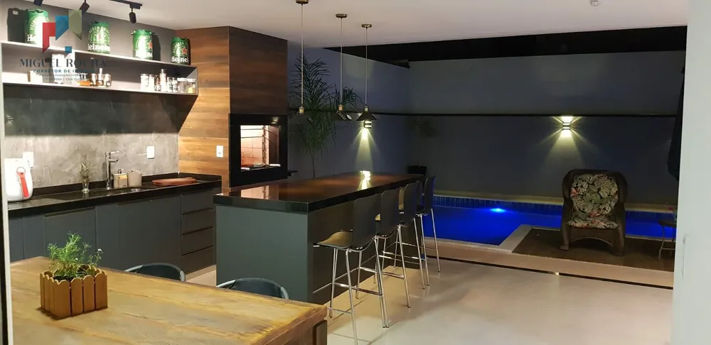 Casa, 4 quartos, 246 m² - Foto 6