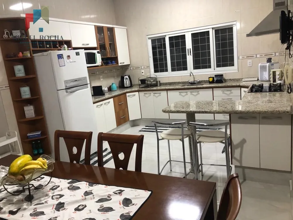 Casa, 3 quartos, 154 m² - Foto 2