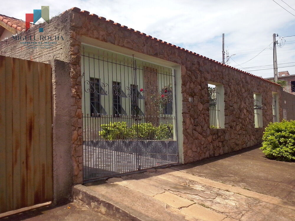 Casa, 3 quartos, 200 m² - Foto 2