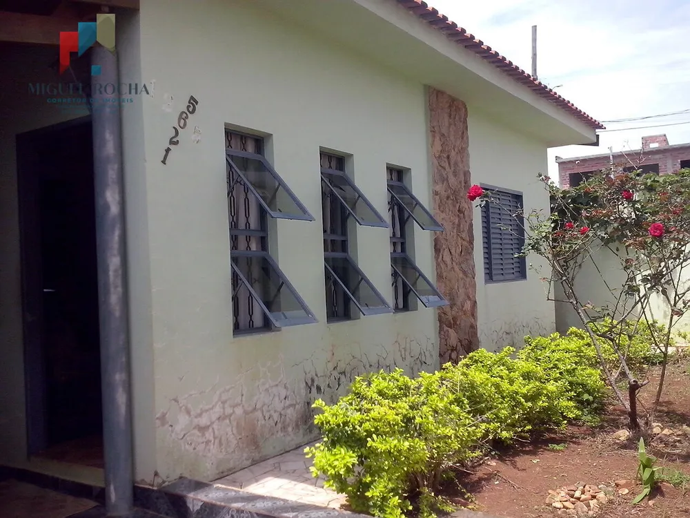 Casa, 3 quartos, 200 m² - Foto 1