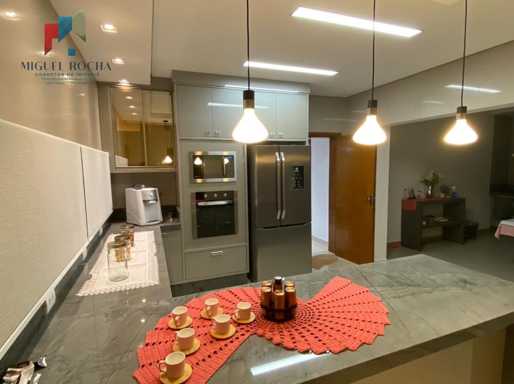 Casa, 3 quartos, 354 m² - Foto 2