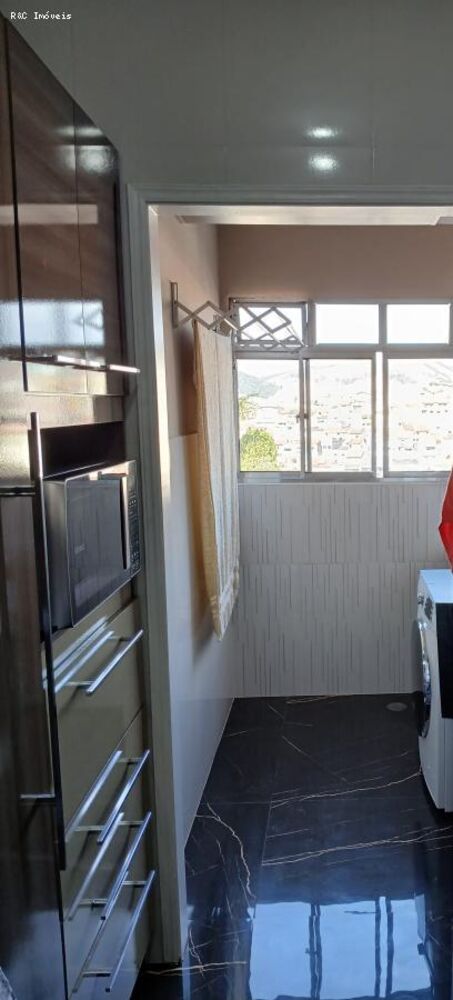 Apartamento à venda com 3 quartos, 65m² - Foto 4