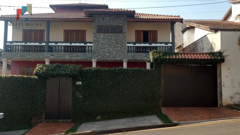 Casa, 6 quartos, 640 m² - Foto 1