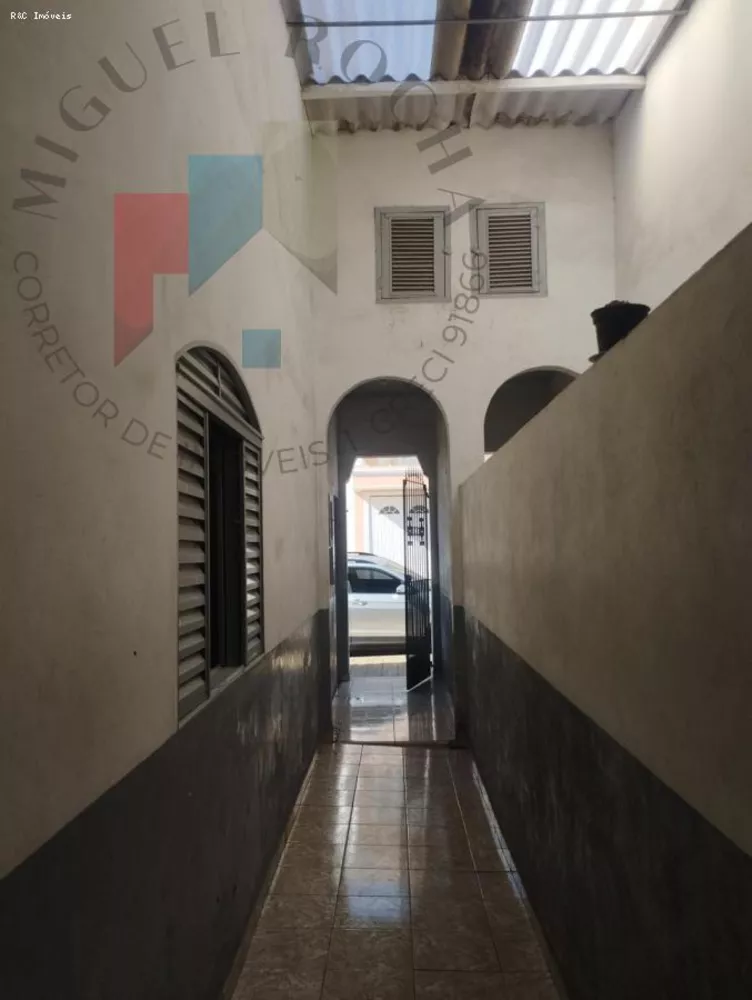 Casa, 3 quartos, 480 m² - Foto 1