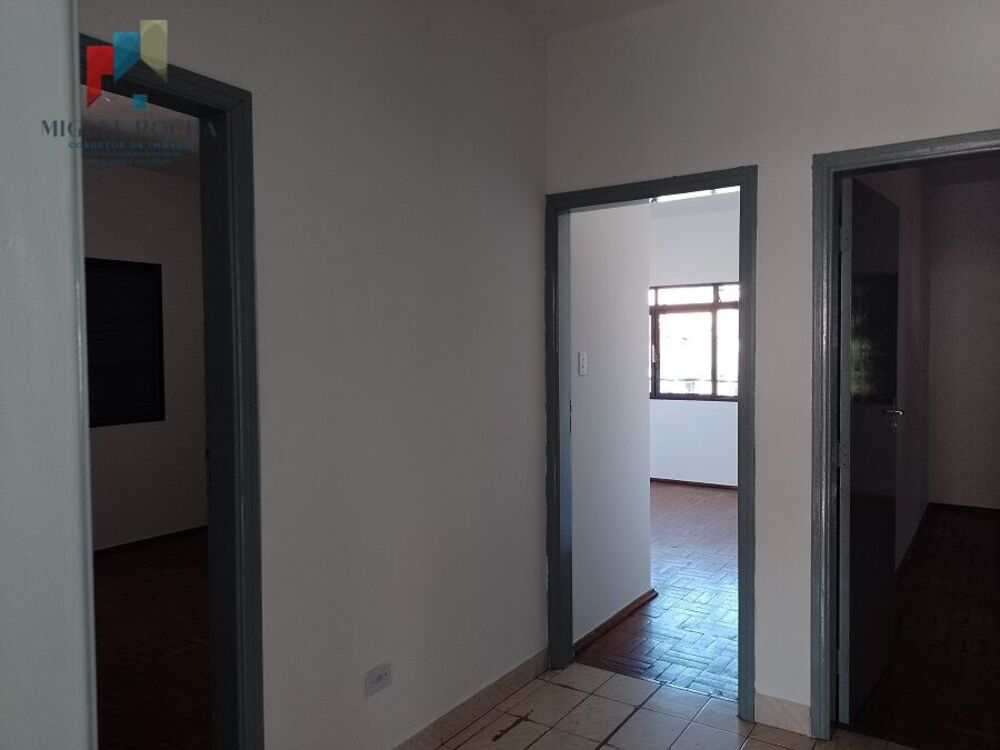Casa à venda com 3 quartos, 250m² - Foto 5