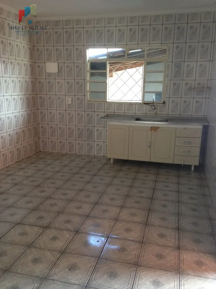 Casa, 3 quartos, 200 m² - Foto 11