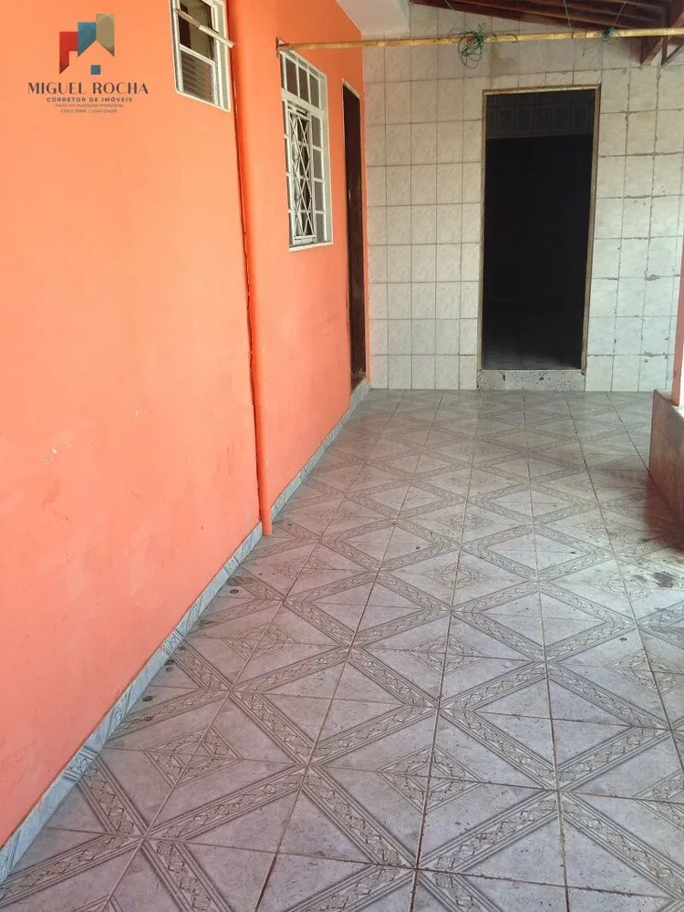 Casa, 3 quartos, 200 m² - Foto 1