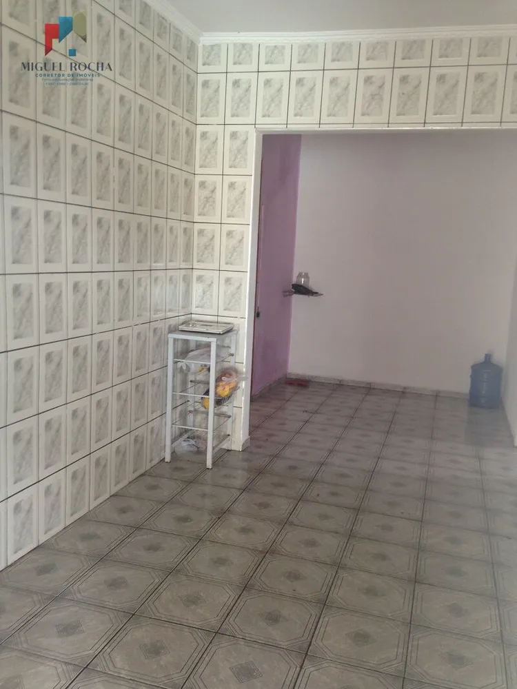 Casa, 3 quartos, 200 m² - Foto 2