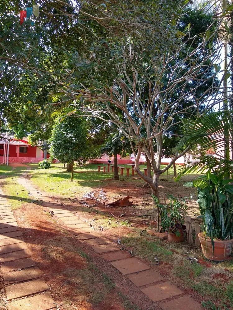 Chácara, 3 quartos, 1024 m² - Foto 3