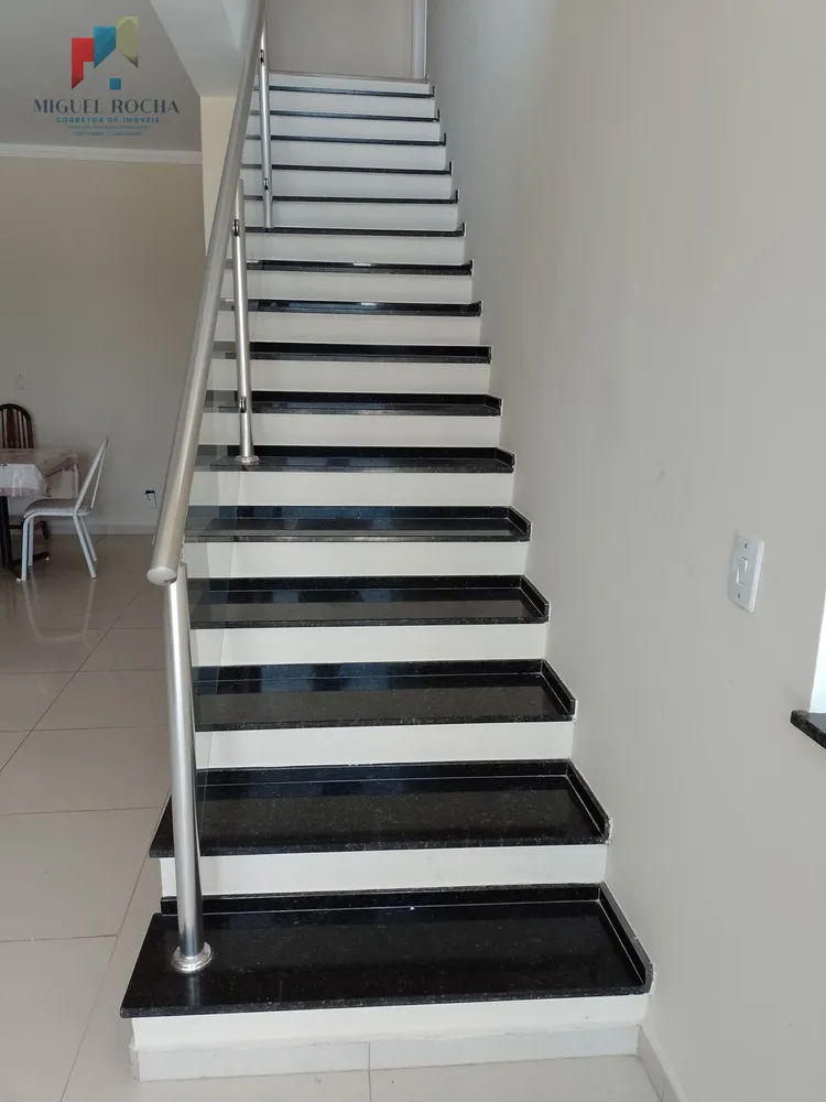 Sobrado, 3 quartos, 266 m² - Foto 4