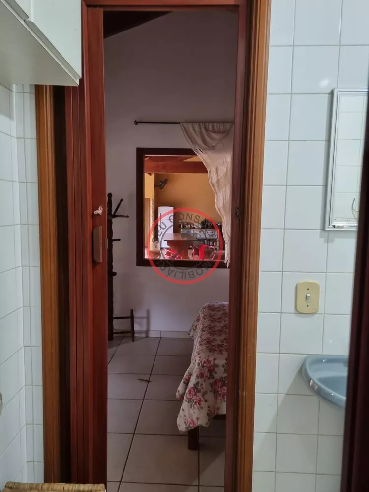 Casa à venda com 5 quartos, 300m² - Foto 37