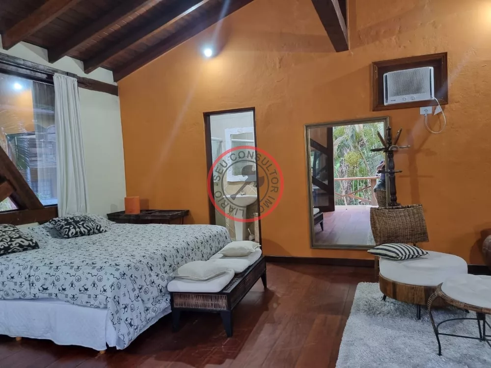 Casa à venda com 5 quartos, 300m² - Foto 14