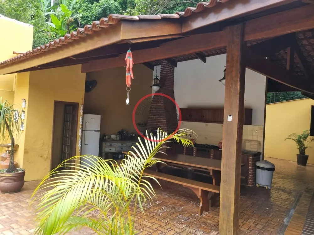 Casa à venda com 5 quartos, 300m² - Foto 12