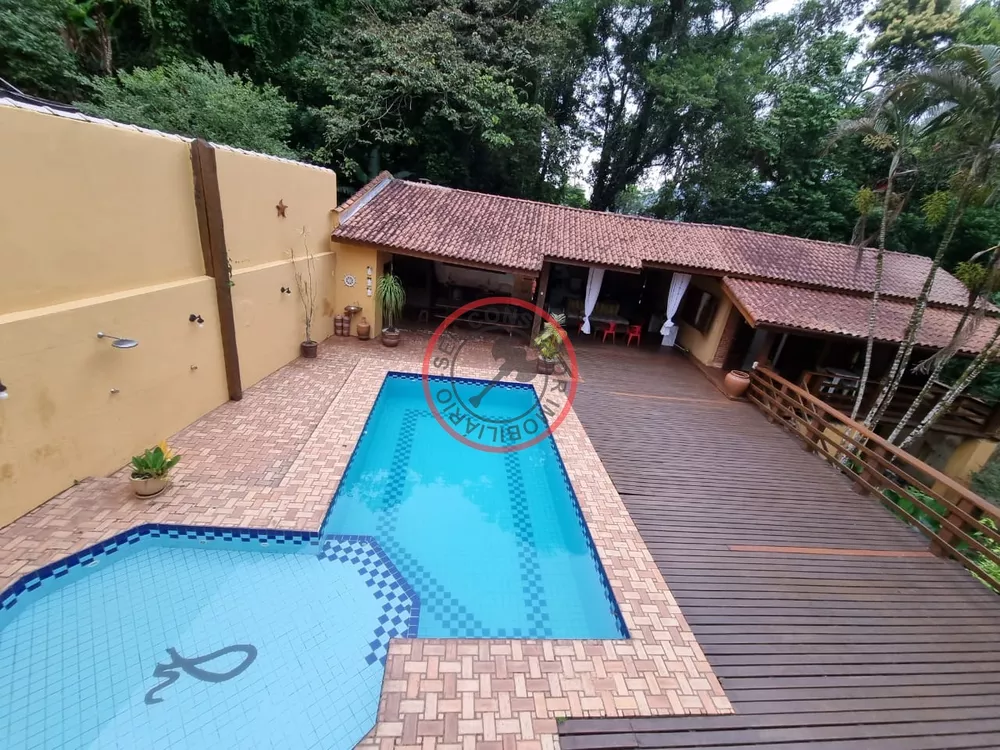 Casa à venda com 5 quartos, 300m² - Foto 10