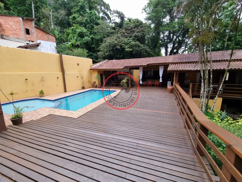 Casa à venda com 5 quartos, 300m² - Foto 11