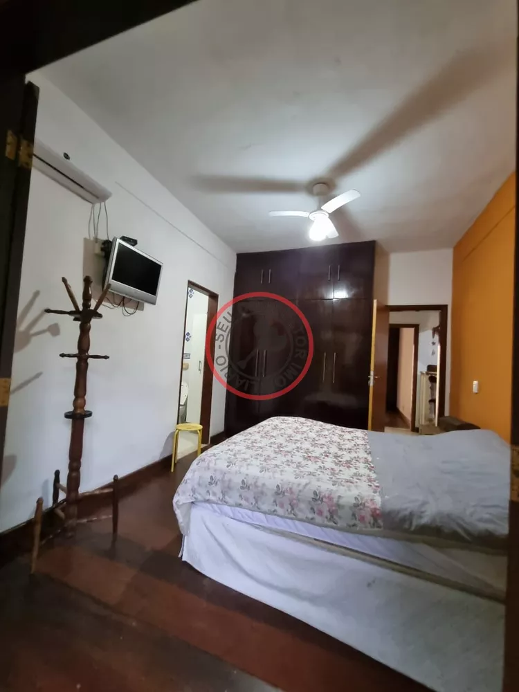 Casa à venda com 5 quartos, 300m² - Foto 31