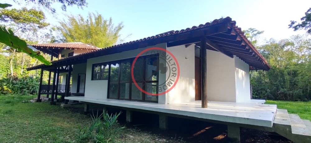 Casa à venda com 2 quartos, 240m² - Foto 1