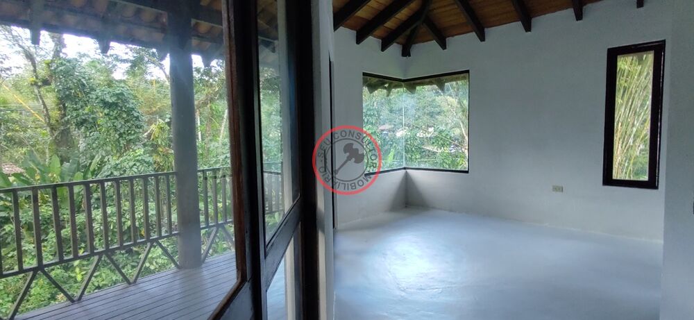 Casa à venda com 2 quartos, 240m² - Foto 12