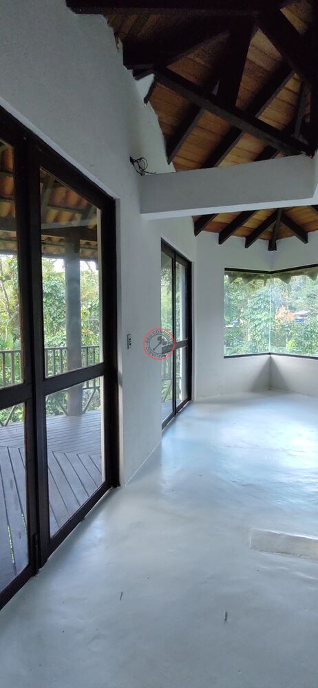 Casa à venda com 2 quartos, 240m² - Foto 11
