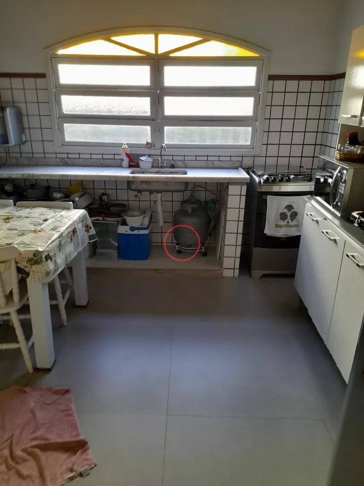 Casa à venda com 3 quartos, 170m² - Foto 18