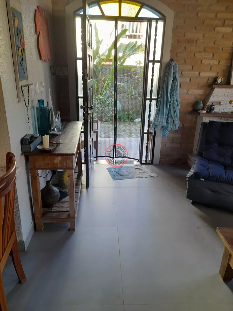 Casa à venda com 3 quartos, 170m² - Foto 17