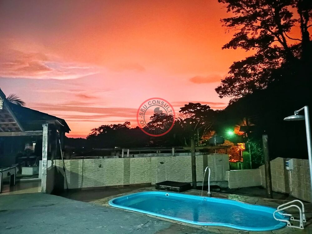 Casa, 3 quartos, 250 m² - Foto 1