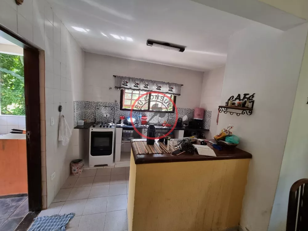 Casa à venda com 2 quartos, 100m² - Foto 2