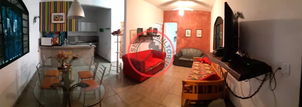 Casa à venda com 4 quartos, 200m² - Foto 2