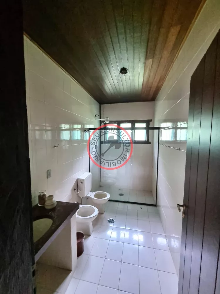 Casa à venda com 3 quartos, 1000m² - Foto 18