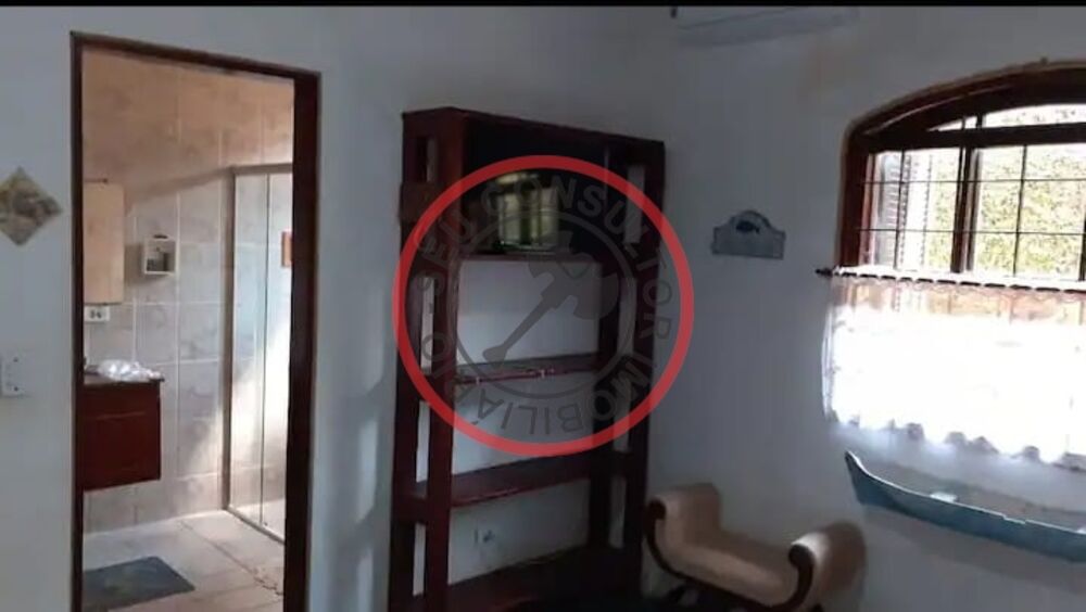 Casa à venda com 2 quartos, 250m² - Foto 8