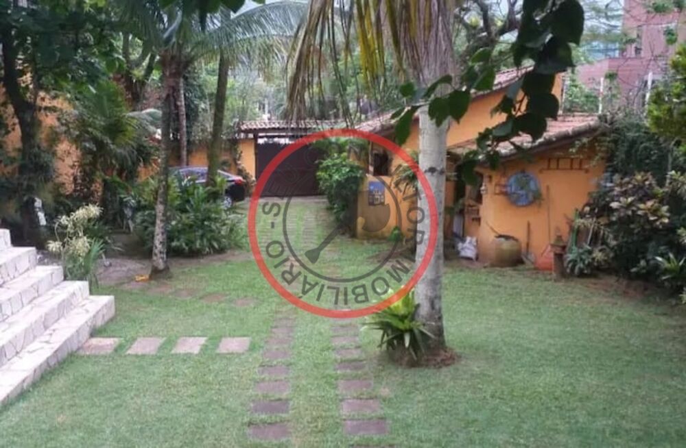 Casa à venda com 2 quartos, 250m² - Foto 4