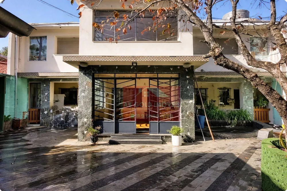 Sobrado, 4 quartos, 238 m² - Foto 2